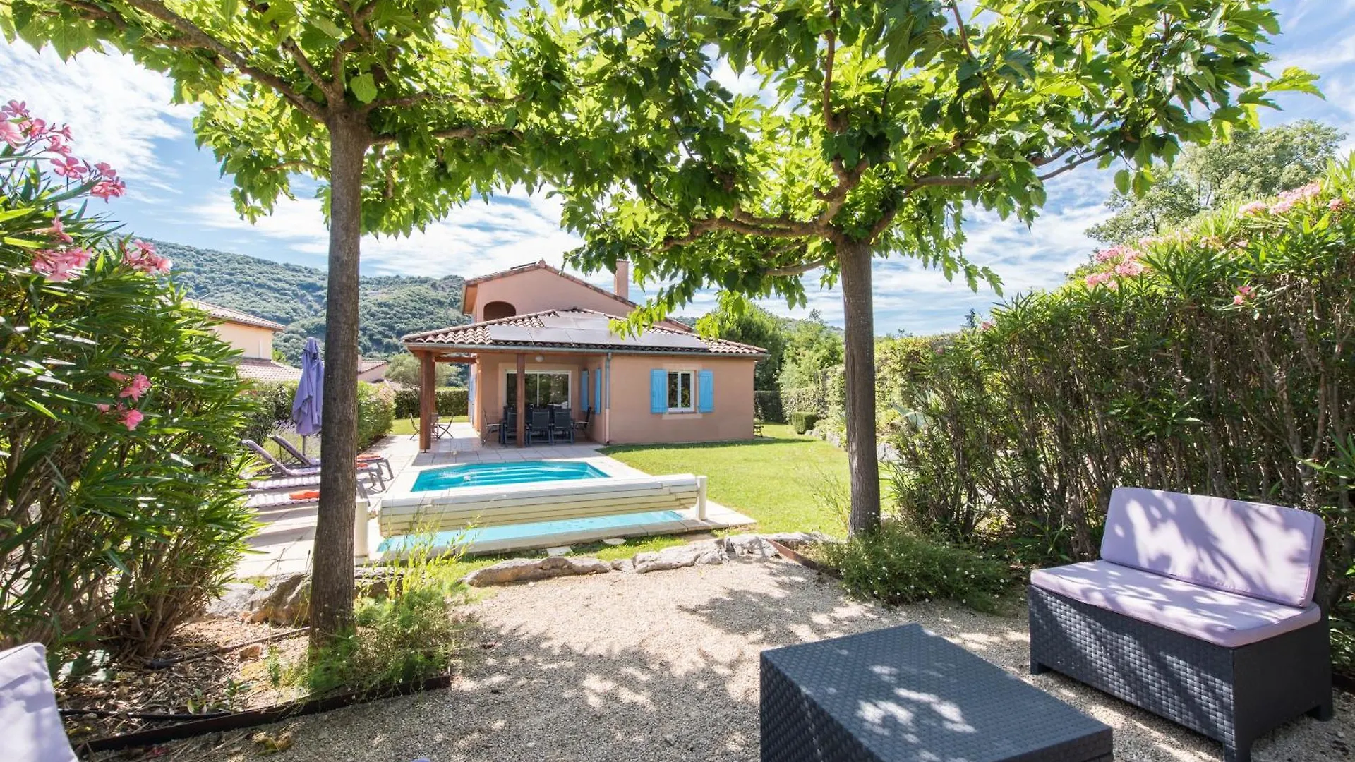 Villa Agape Sampzon Semesterbostad